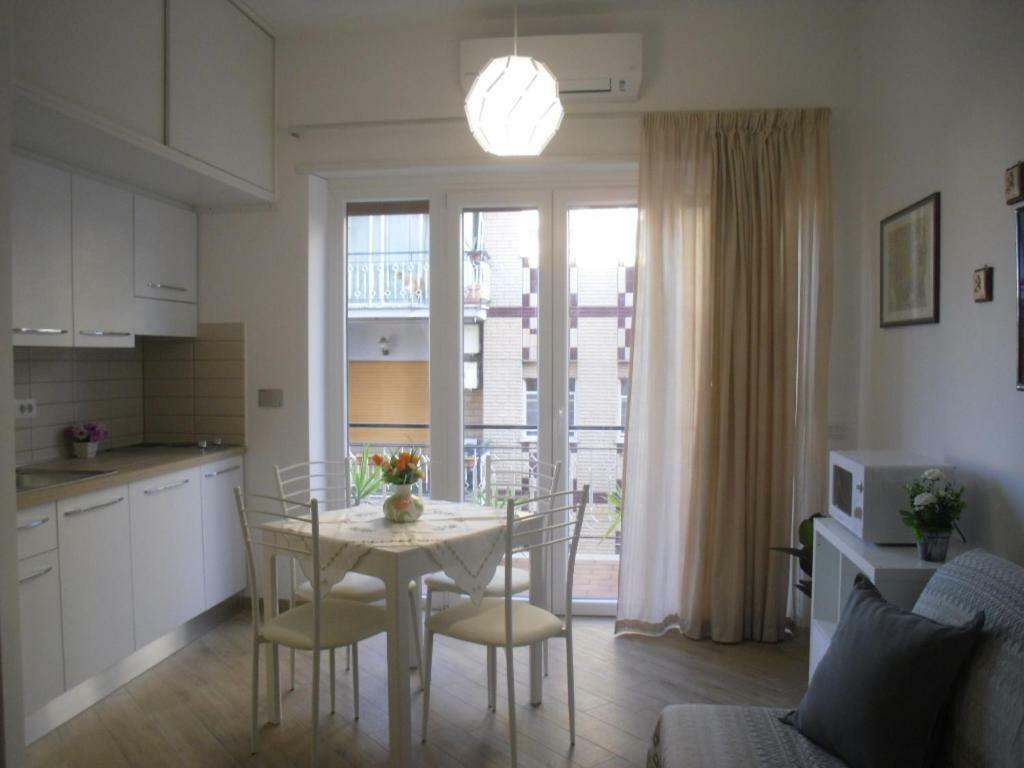 Lovely Little Apartment In Via Aurelia Rome Bagian luar foto